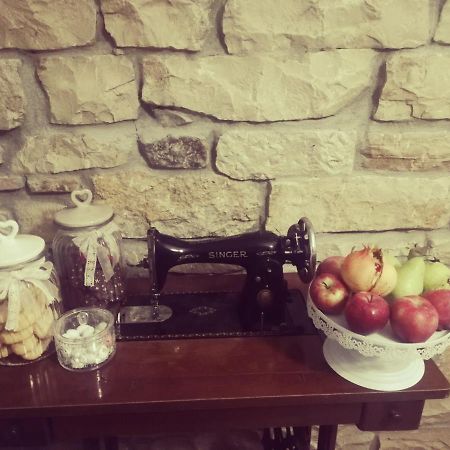 Gesualdo Da Venosa Bed & Breakfast Bagian luar foto
